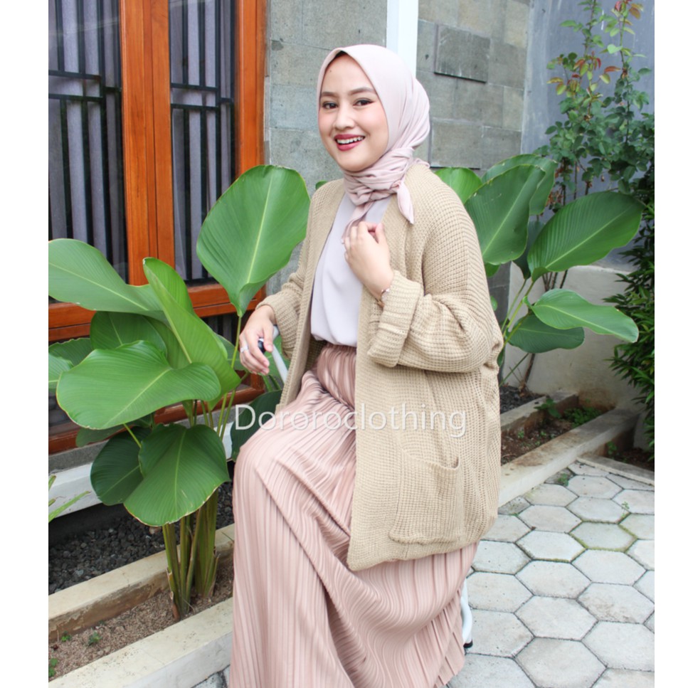 KARDIGAN RAJUT OVERSIZE JUMBO / RAJUT WANITA / KARDIGAN RAJUT WANITA TEBAL KUALITAS SUPER PREMIUM-Cream