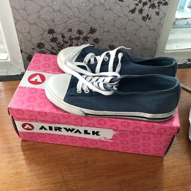 airwalk model converse