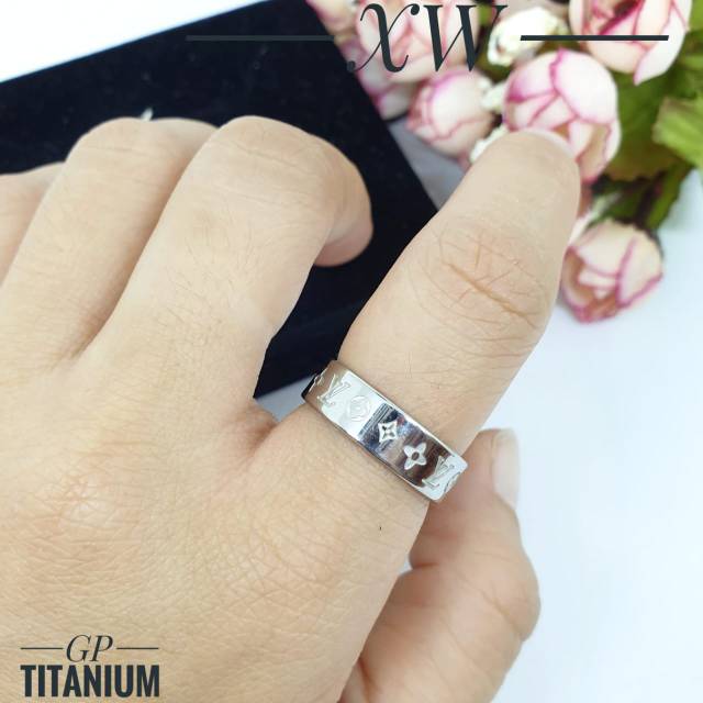 Cincin titanium CC587/CC568