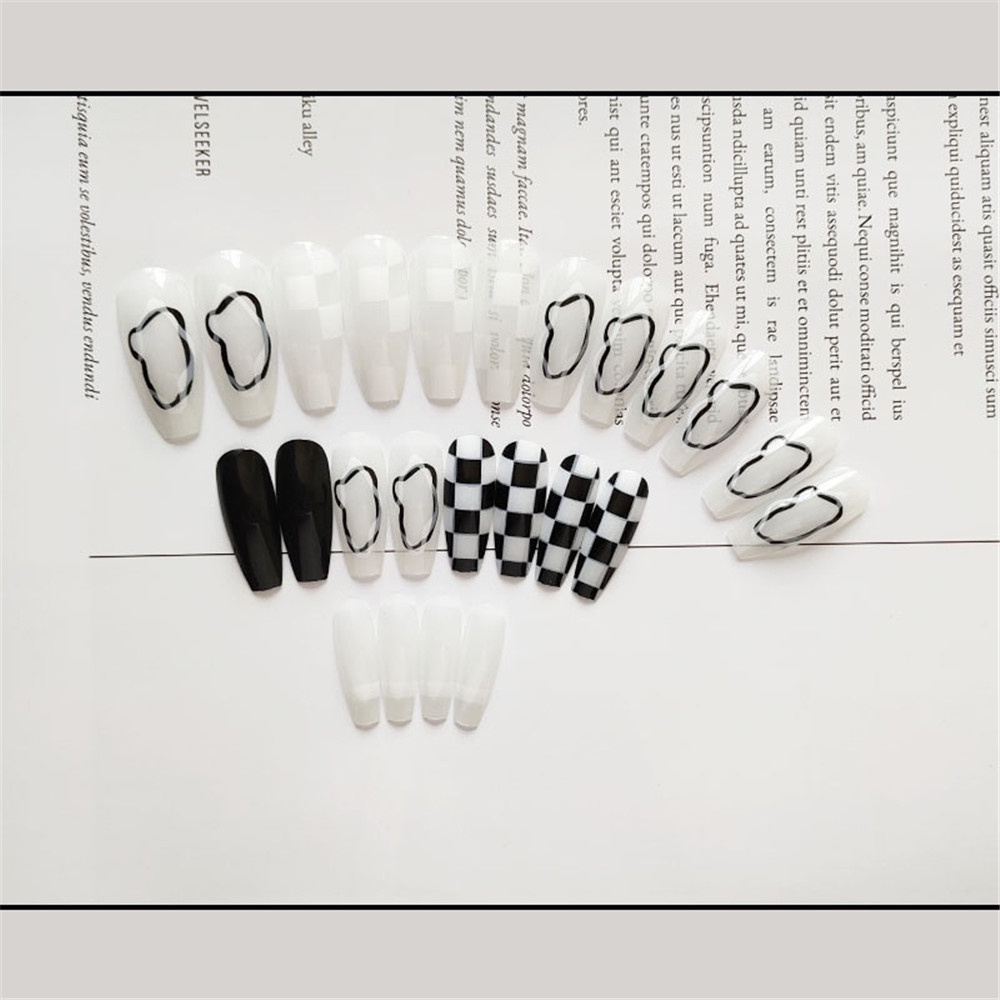 24pcs Kuku Palsu Warna Hitam Putih Hijau Wearable Untuk Dekorasi Nail Art