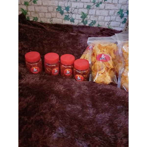 

keripik singkong pedas