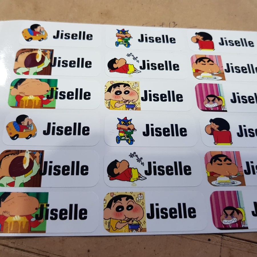 

stiker label nama water proof tahan air vinyl size L crayon sinchan A