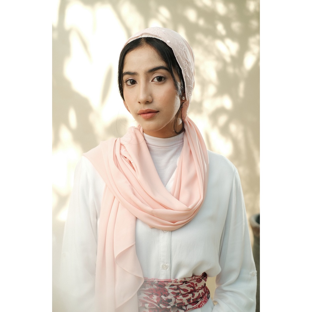 RATU Embroidery HIjab Shawl - Hanna - Rose Quartz