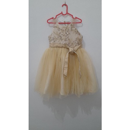 Preloved Dress/Gaun Gold Cantik Anak Perempuan