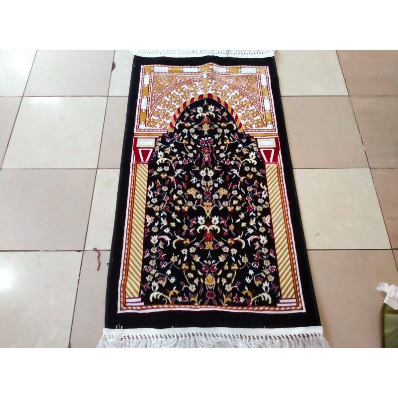 sajadah saudi arabia raudah