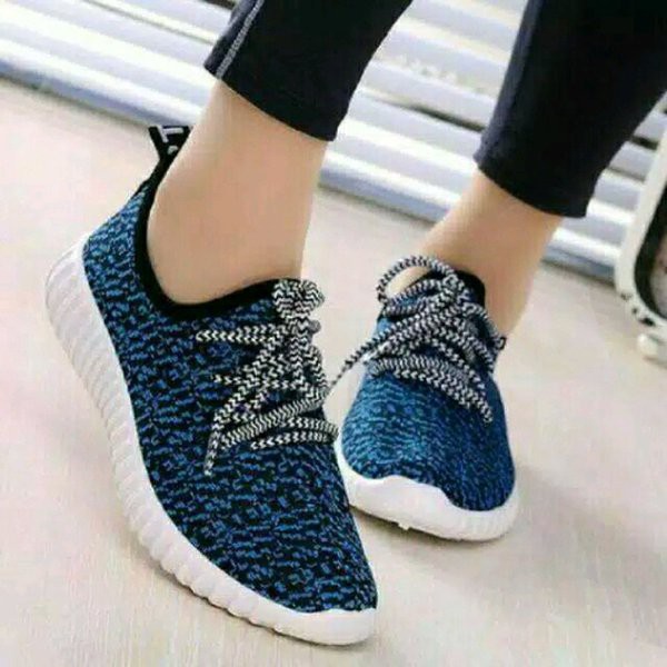 Terbaru Laris Sepatu Yezzy Sepatu Adidas Yezzy Sepatu Cowok Cewek Yezzy - Sepatu Murah Murah