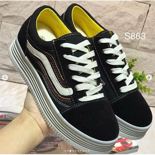 Sepatu Sneakers S863