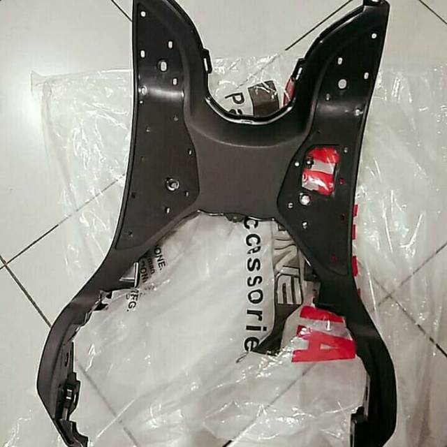 BORDES DEK PIJAKAN KAKI YAMAHA LEXI ORIGINAL B3F-F7481-00
