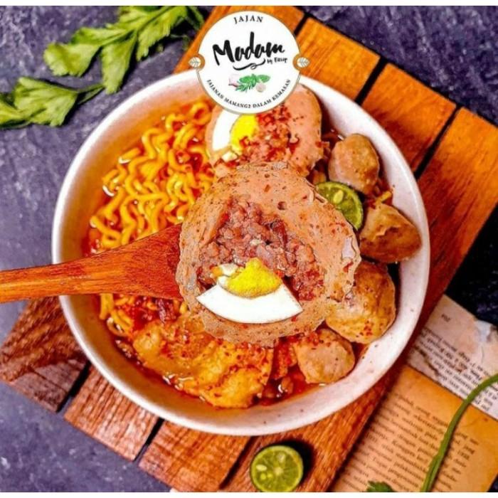 

MIE FITROP GERBANG SEKOLAH BAKSO MADAM JAJAN BY Best Seller