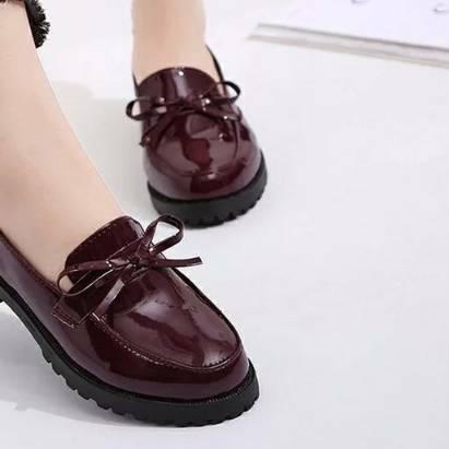 Sepatu Wanita / Sepatu Loafers Wanita / Sepatu Docmart Slavina / Bisa