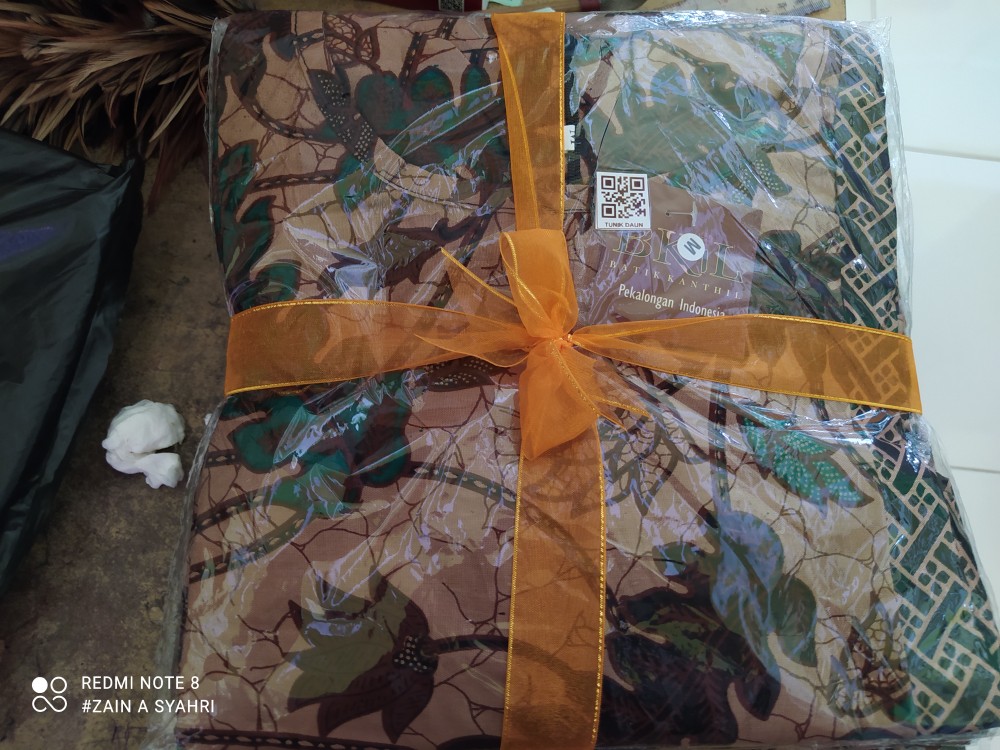 Atasan Wanita Batik Tunik Godhong Sogan