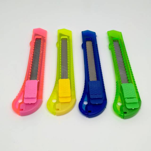 

Cutter Renteng Montana CT-700T / Lusin