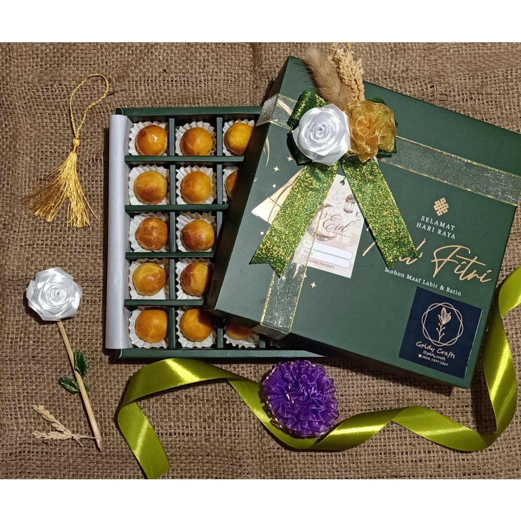 

Hampers/ Parcel Lebaran Ramadhan - Nastar Original & Nastar Keju