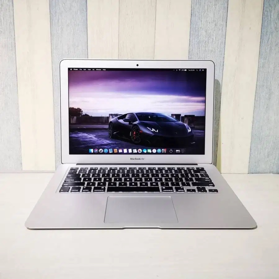 Laptop Macbook Air i5 RAM 8GB SSD 256GB bekas second