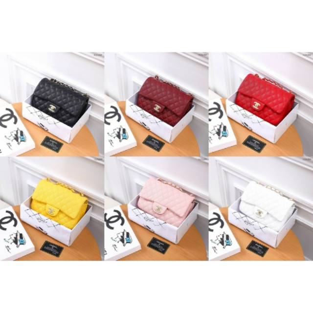 Sling bag Chanel Medium #H3928