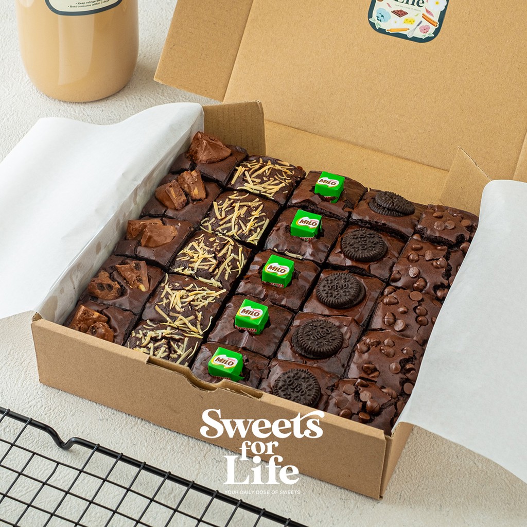 

Assorted Fudgy Brownies, Dark Chocolate Brownies, Brownies Sekat
