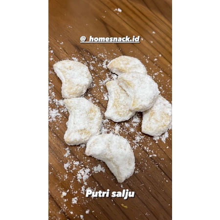 

Kue kering Putri Salju Premium 500g