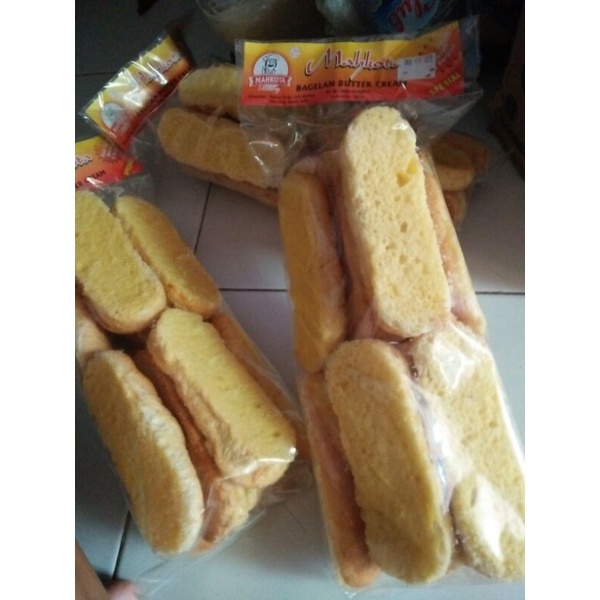 

bagelan mahkota bentuk oval
