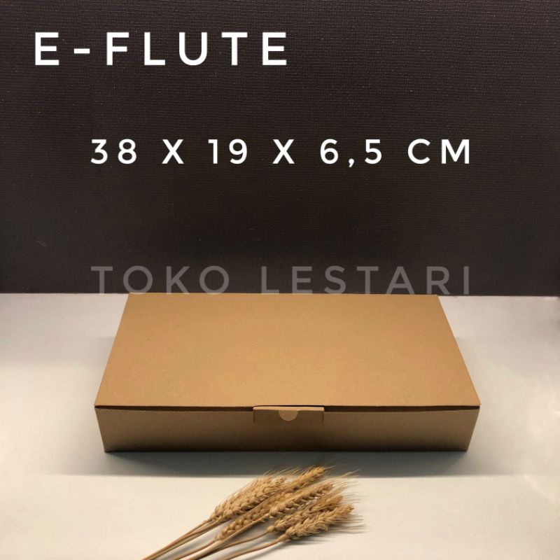 

Box Kardus E-Flute Coklat Untuk Packaging Olshop Sovenir Baju Kotak Kado Hampers Snack 38x19x6.5 CM