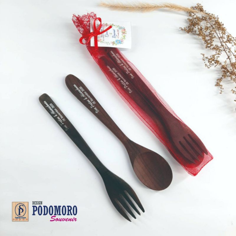 souvenir sendok garpu rustic pouch sendok kayu sendok sablon