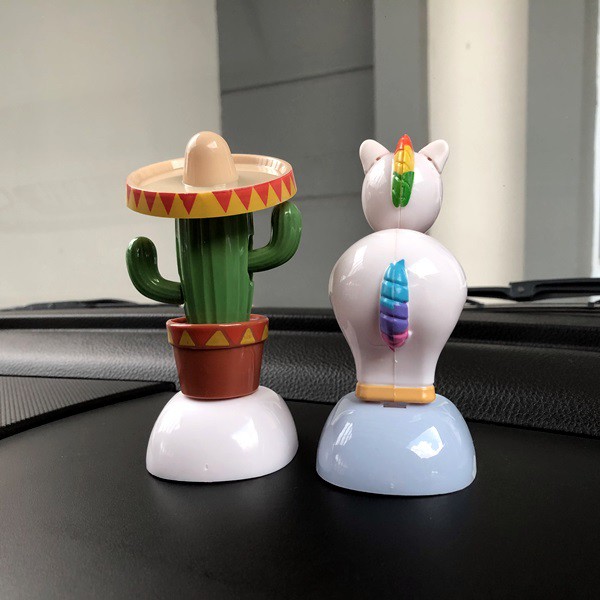 CACTUS &amp; KUDA Boneka Figure Miniatur Pajangan Mobil Solar Power Goyang Kepala Shacking Head