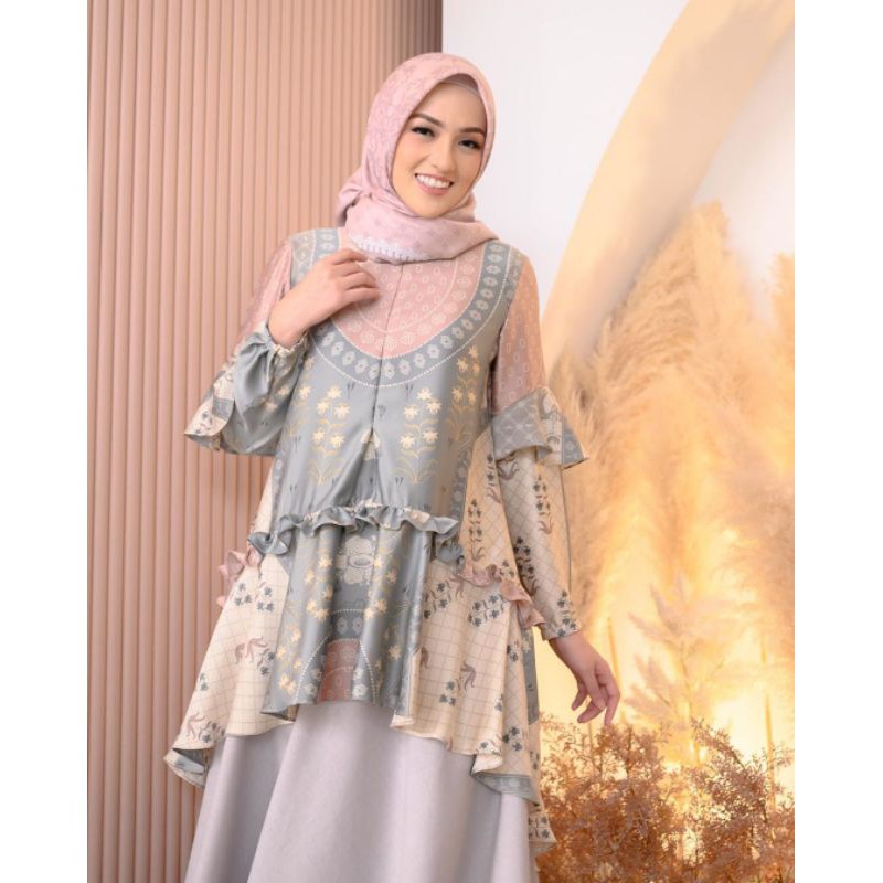 Padma tunik look a like wearing klamby