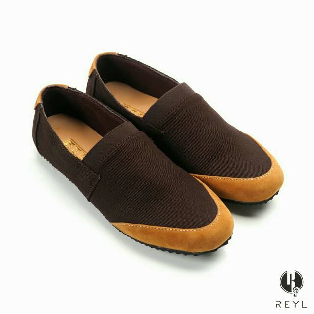 Sepatu Pria Slip On Casual Original Reyl