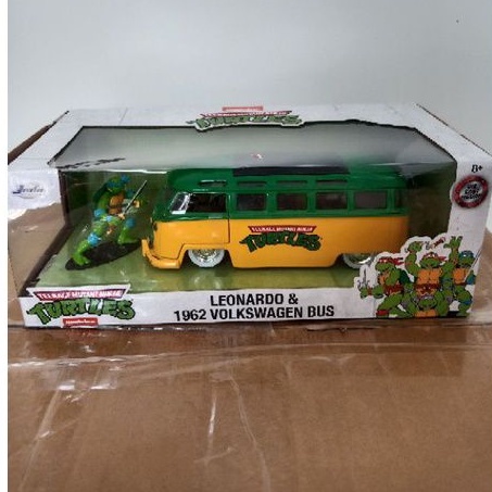 Leonardo & 1962 Volkswagen Bus Jada Diecast Metal Mutant Ninja Turtles