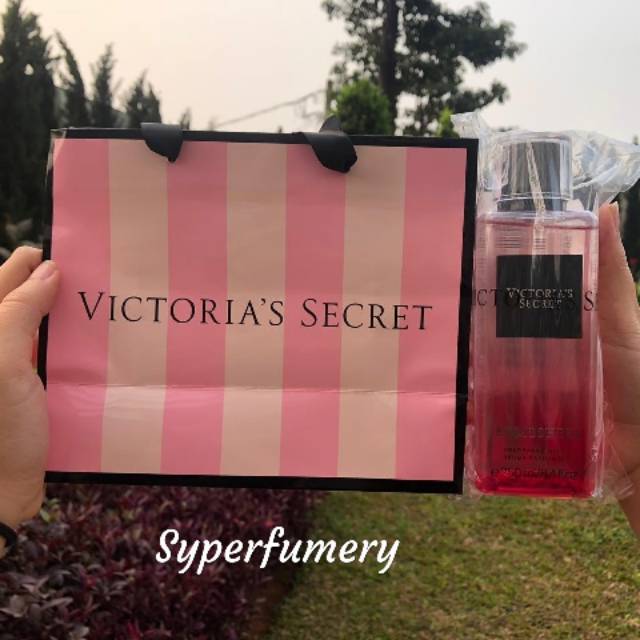 Victoria Secret Bombshell
