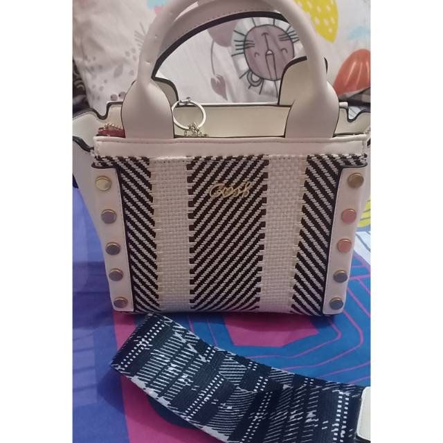 tas gosh putih bersih
