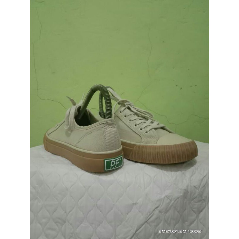 PF Flyers