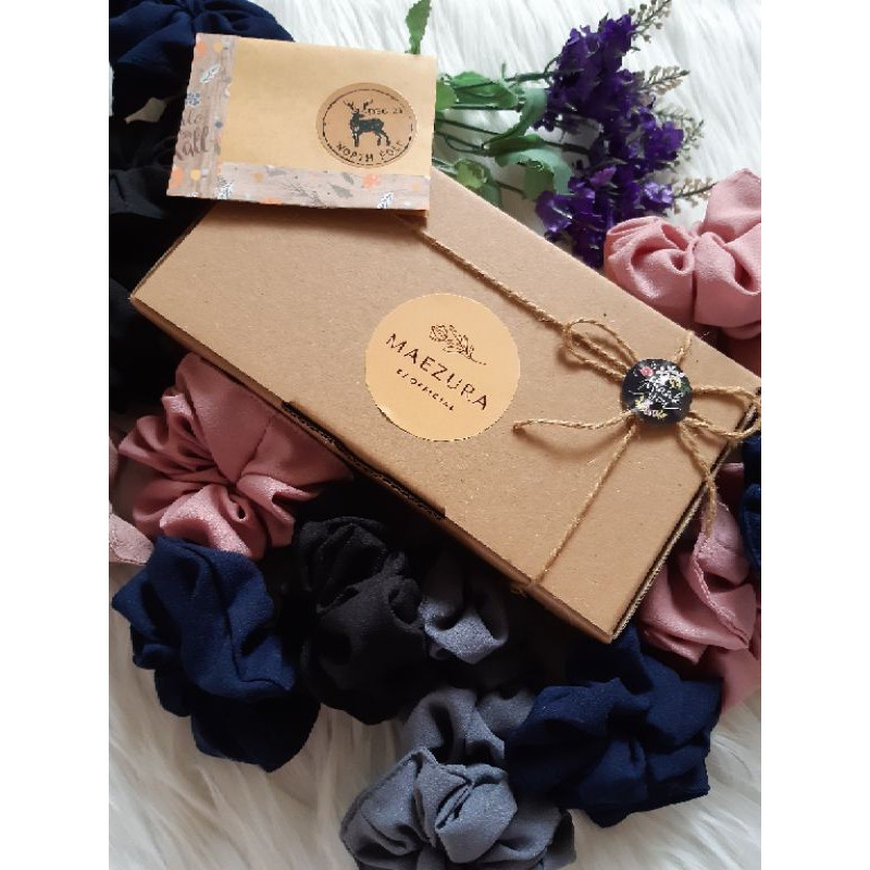 

TERLARIS BAYAR COD Hampers Kado Box ( Mini Scrunchie )