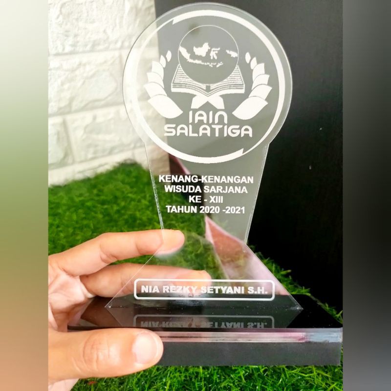 Lampu Plakat Hadiah Ucapan Anniversary Bahan Akrilik Perpisahan Kenang-Kenangan Sekolah Event Hadiah
