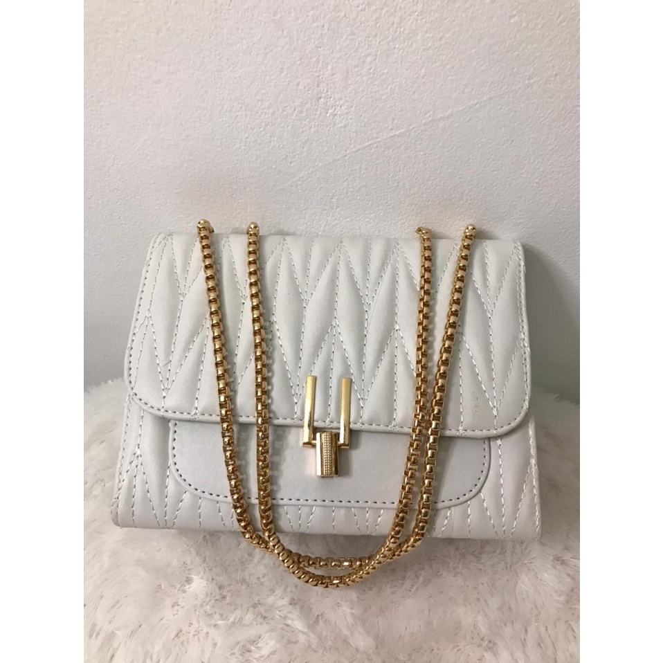 Slingbag  Rantai Wanita Syakira Gold Selempang IRVANBAGSHOP