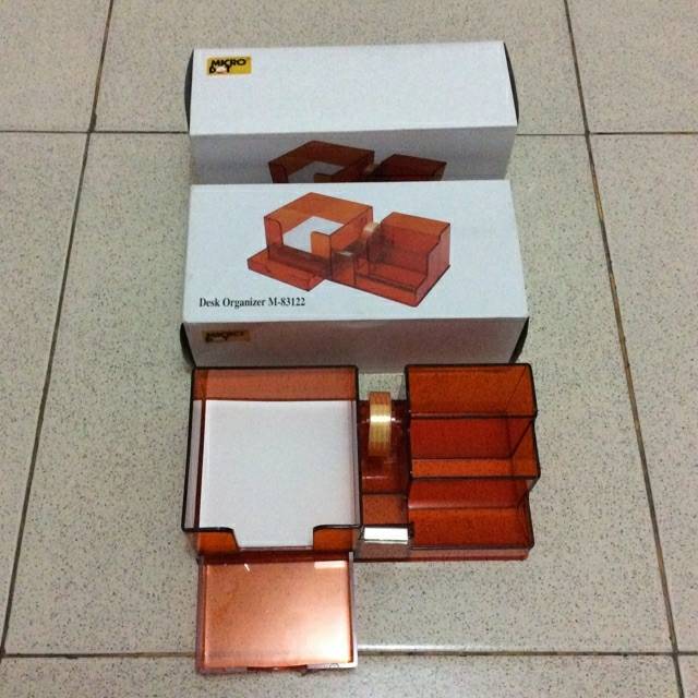 

Tempat Pensil Meja Microdot / Desk Organizer Kenko