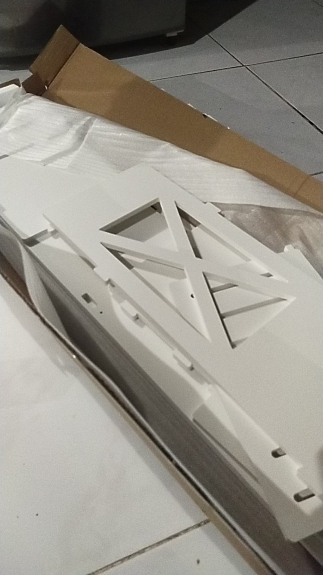 Lemari Kamar Mandi Model Minimalis Furniture Rak Shampo Sabun Handuk