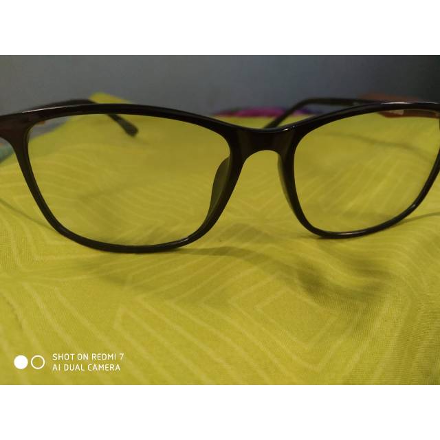 Kacamata medis MGI
