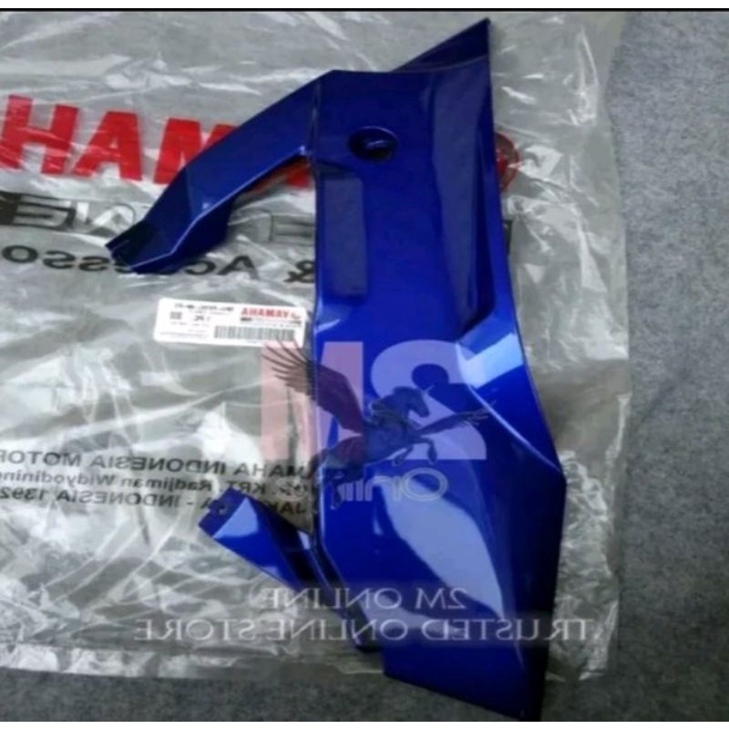 cover under sayap bawah New R15 VVA V3  kiri biru original