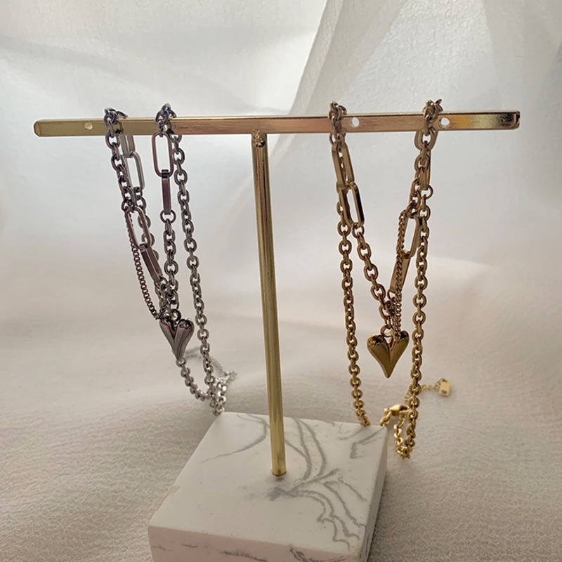 Kalung Rantai Pendek Dengan Liontin Hati Untuk Aksesoris