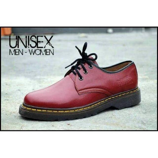 docmart maroon