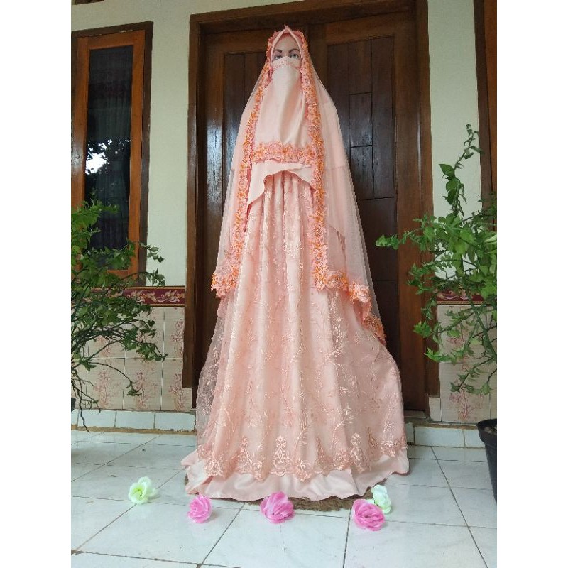 Set gaun pengantin Syar'i