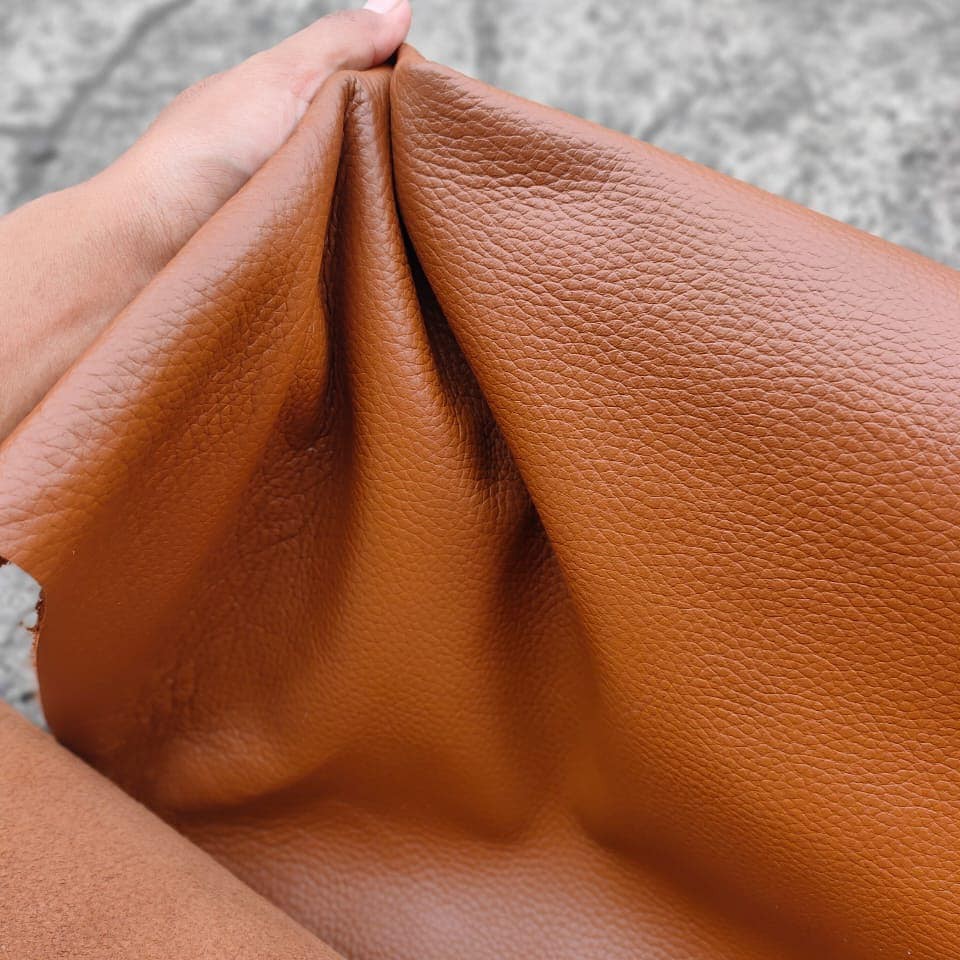 

Natural mill Coklat