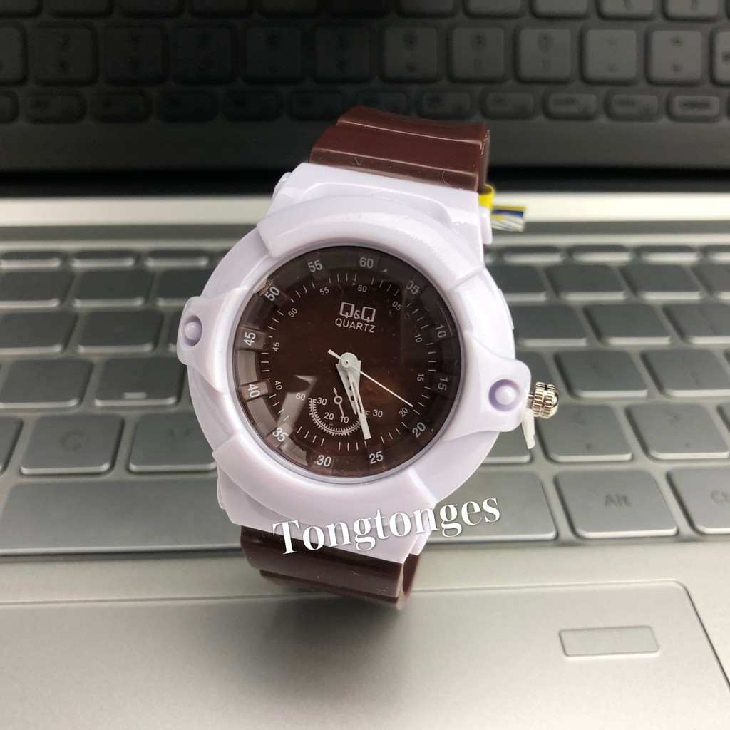 Jam Tangan Geneva Leather Quartz Jam Tangan Fashion Wanita Jam Tangan Kulit Analog Warna