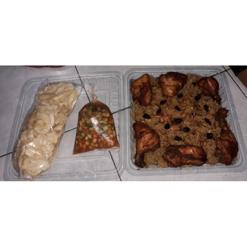 

Nasi Kebuli ayam
