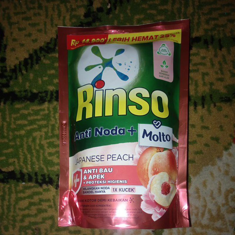 Rinso Deterjen Cair Anti Noda + Molto 565ml