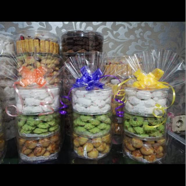 

Paket kue lebaran isi 3