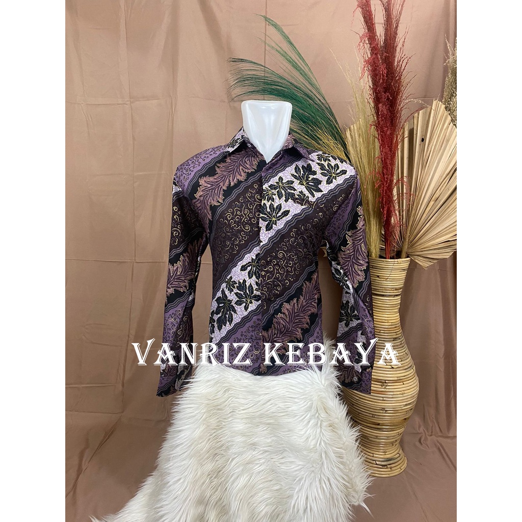 Vanriz Kebaya-Kemeja Batik Pria Lengan Panjang