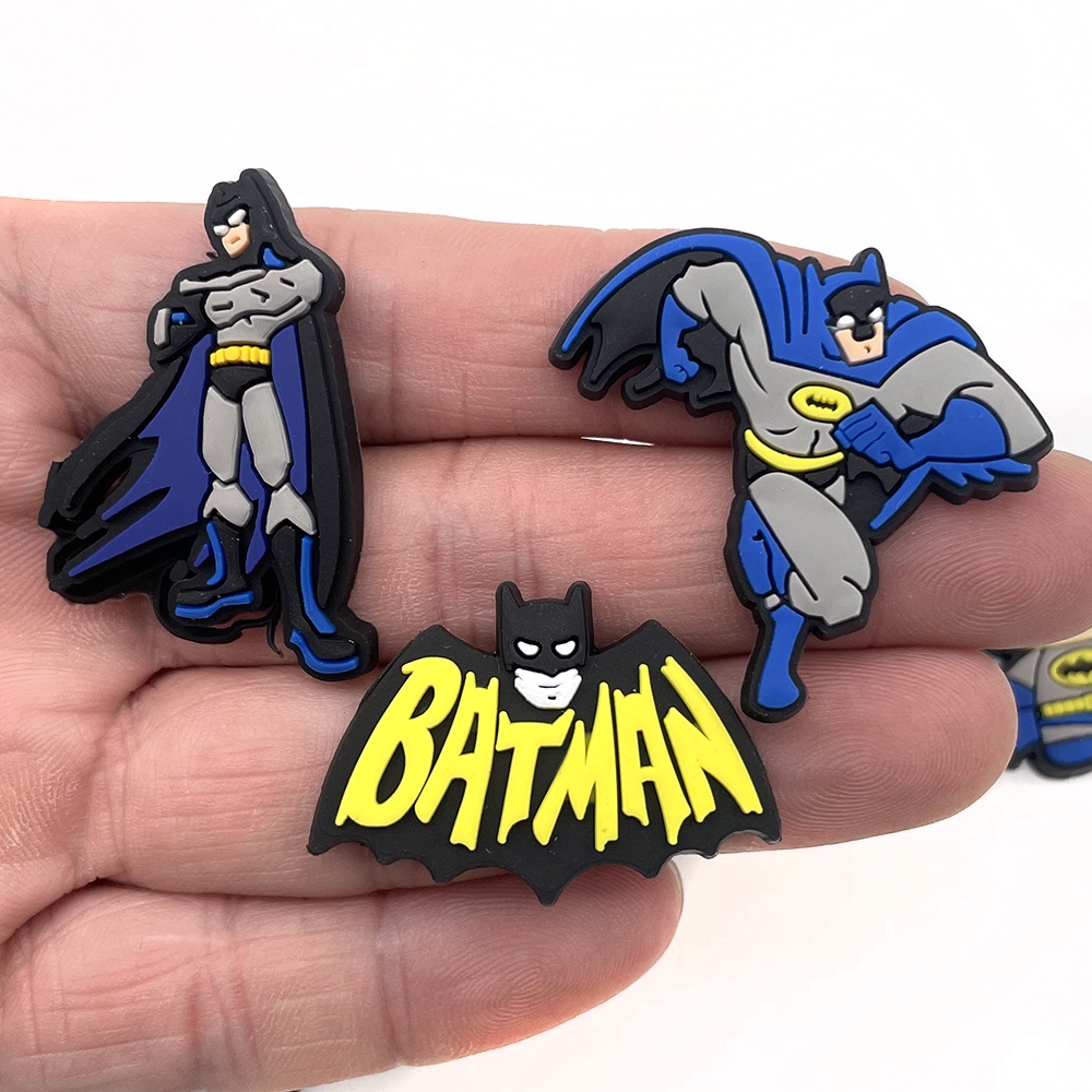 Motif Kartun superhero batman Jibbitz Dapat Dilepas DIY shoe charms Crocs sandal Lubang Sepatu decorate accessories Hadiah anak-anak