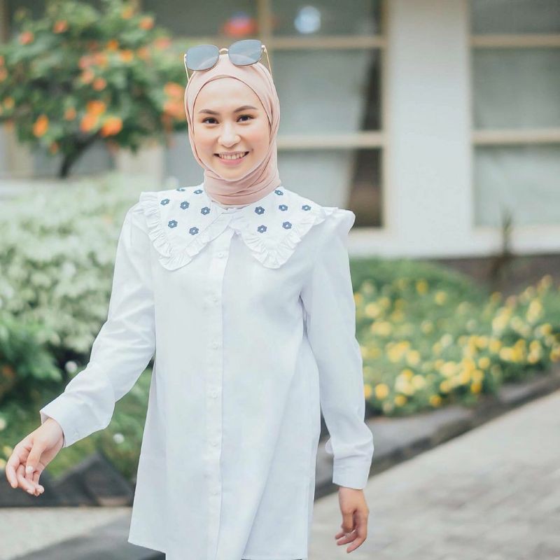 AUDREY BLOUSE VANILLA HIJAB