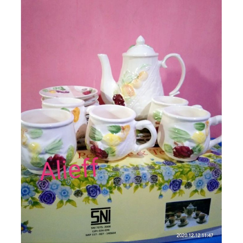 Tea set/Cangkir set Nakato timbul.12 pcs gratis buble wrap